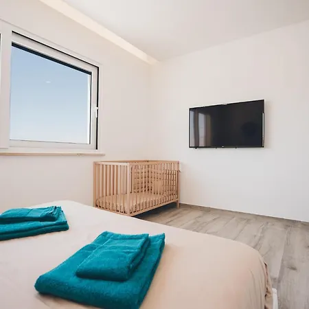 Sofia Atlantica 劳林哈