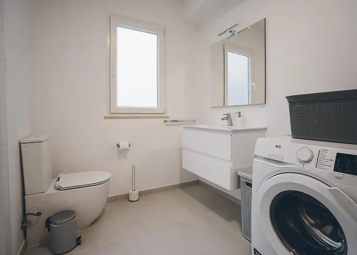 Sofia Atlantica Willa